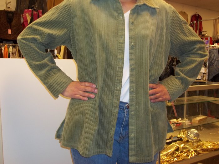 Craft & Barrow green cord button shirt