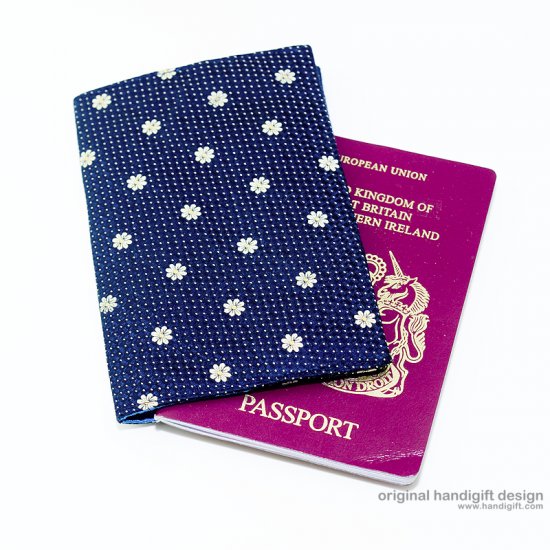 RFPC-006: RFID Block Passport Cover