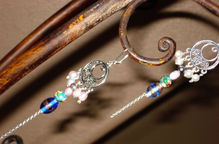 Circular twisted rope beaded earrings