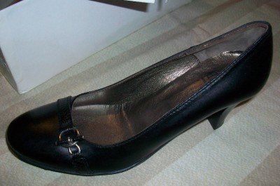 $245 NEW Attiva Italy Elegant Black Leather Heels 7 NIB