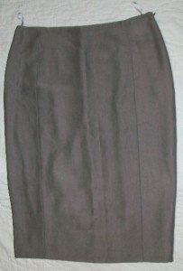 NWT NINA RICCI Slim Silk Pencil Taupe Skirt 38 6 $1250