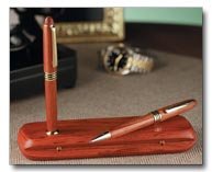 This Rosewood Pen and Pencil Set from the Hanover Collection by Alex Navarre