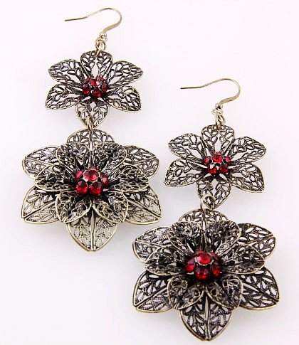 Antique Gold Tone Flowers Hook Earrings With Rhinestone
