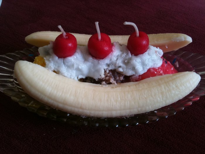 Banana Split candles