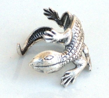 Steampunk - LIZARD RING - Antique Silver - Lizard HUGS Your FInger - GlazedBlackCherry