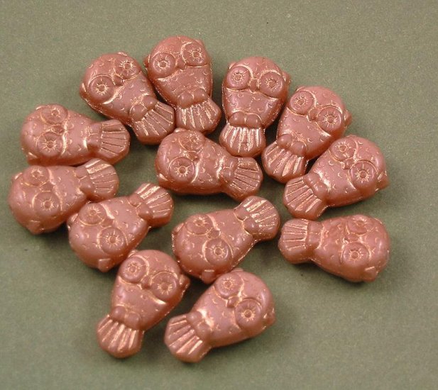 10 Czech Glass Owl beads Opaque Beige