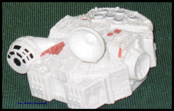 MILLENIUM FALCON Star Wars Episode III Revenge of the Sith Movie Toy Burger King ROTS