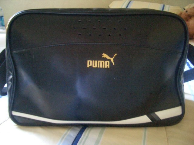 AuThenTiC PuMa CaRRy-On