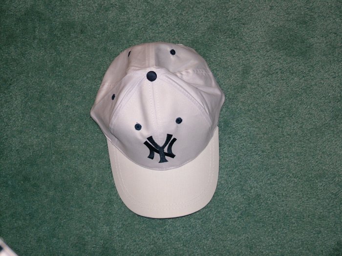 P-Cap White