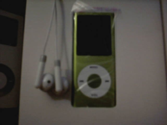 5 - 1.8 inch 2GB Ipod Nano Style MP3-MP4 Video Player with Voice recorder and FM Radio -Green