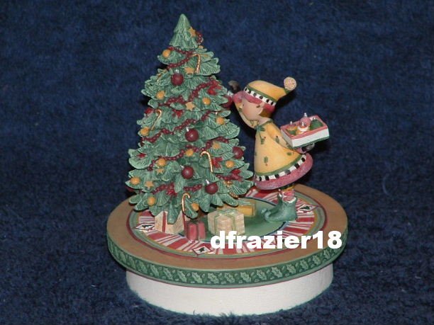 ELINOR DECORATES THE TREE Jar Candle Topper Debbie Mumm Christmas