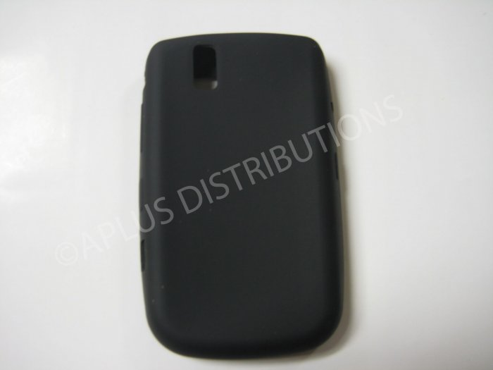 New Black Solid Color Silicone Cover For Blackberry 9630 - (0157)