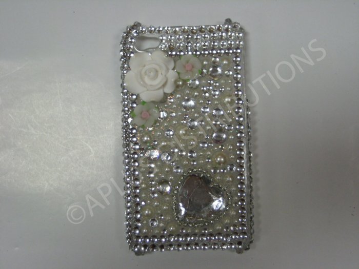 New White 3D Flower W/Diamond Heart Design Crystal Bling Diamond Case For iPhone 4 - (0046)