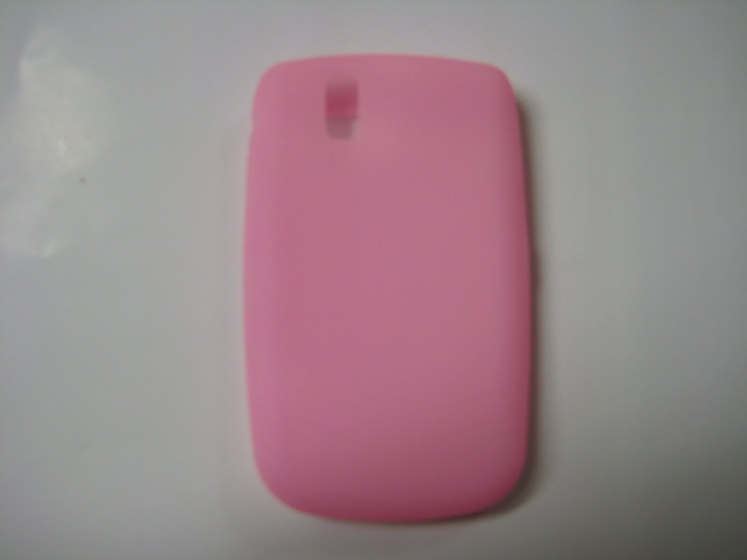 New Pink Solid Color Silicone Cover For Blackberry 9630 - (0153)