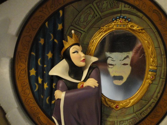 Snow white evil queen plate
