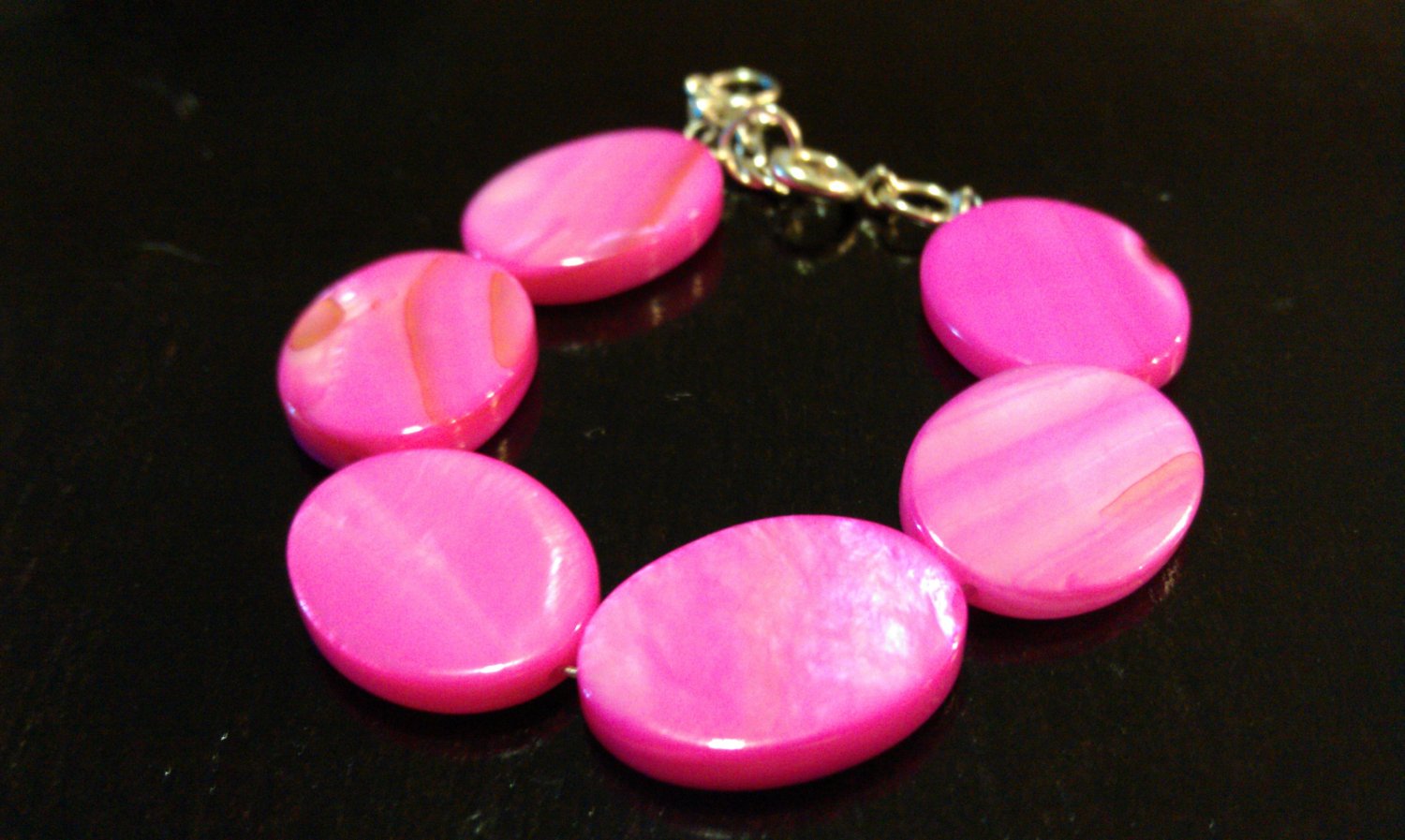 5 Years: Hot Pink Shell Baby & Toddler Bracelet