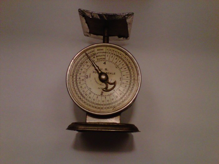 VINTAGE POSTAL SCALE