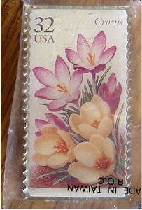 Crocus Garden Flower stamp pin lapel pins tie tac 3025 s