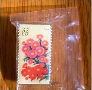 Aster Garden Flower stamp pin lapel pins hat new 2993 s