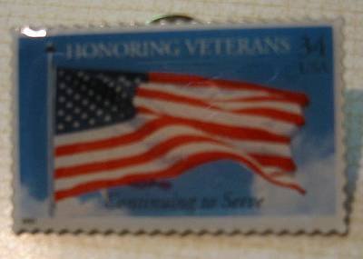 Honoring Veterans U.S. Flag stamp pin lapel pins hat tie tac 3508 s