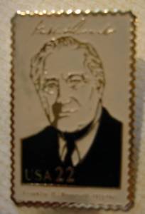 Franklin D. Roosevelt lapel stamp pin lapel hat 2219d