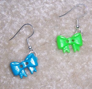 Funky Plastic Bows Earrings