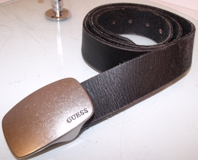 MEN VINTAGE GUESS BELT