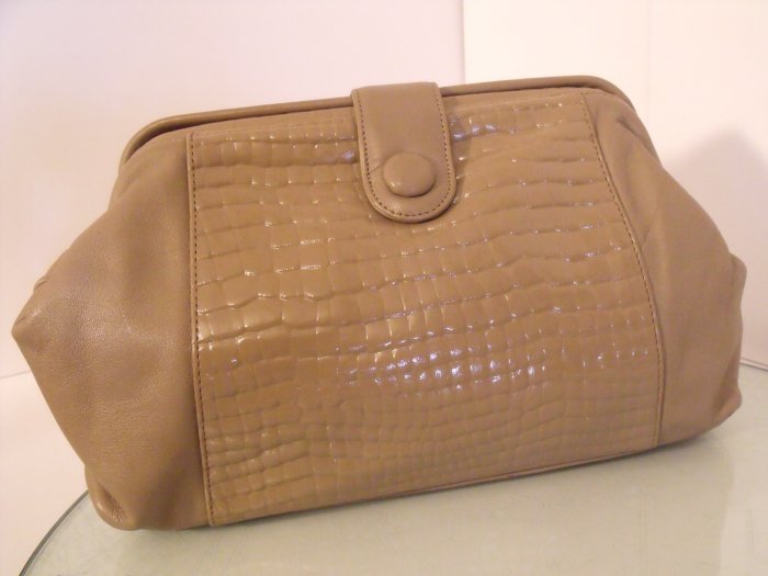 WOMEN PURSE