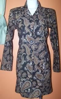 Robert Louis Ladies Small Dresscoat Brown Paisley
