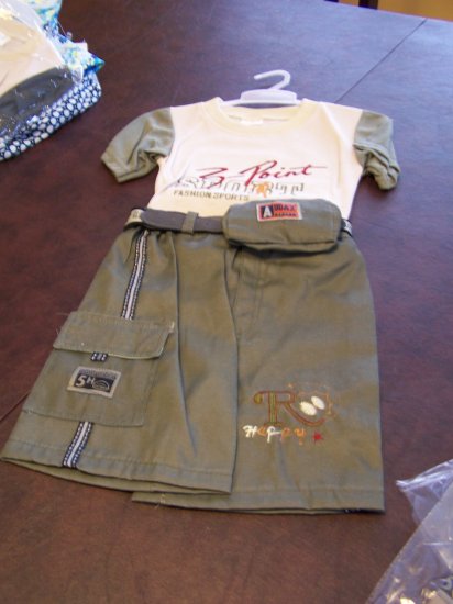 2t size medium Toddlers, Boys 3 piece short set by Ha Ha NWOT