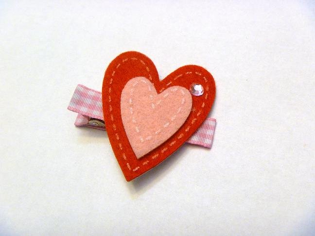 Felt Heart..valentine hair clip style 2