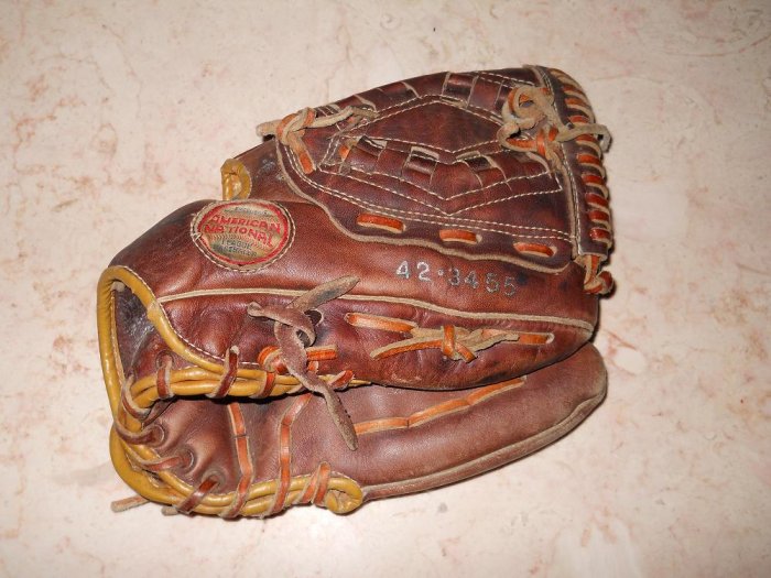 Spalding - Children's Baseball Glove - #42-3455 - Vintage