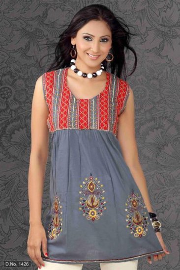 Ladies cotton Embroidered sleeve less Tunic/Top