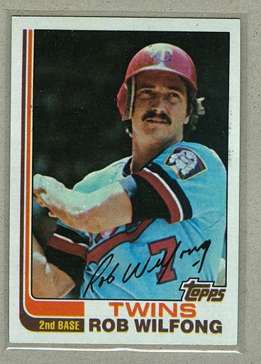1982 Topps Baseball #379 Rob Wilfong Twins Pack Fresh