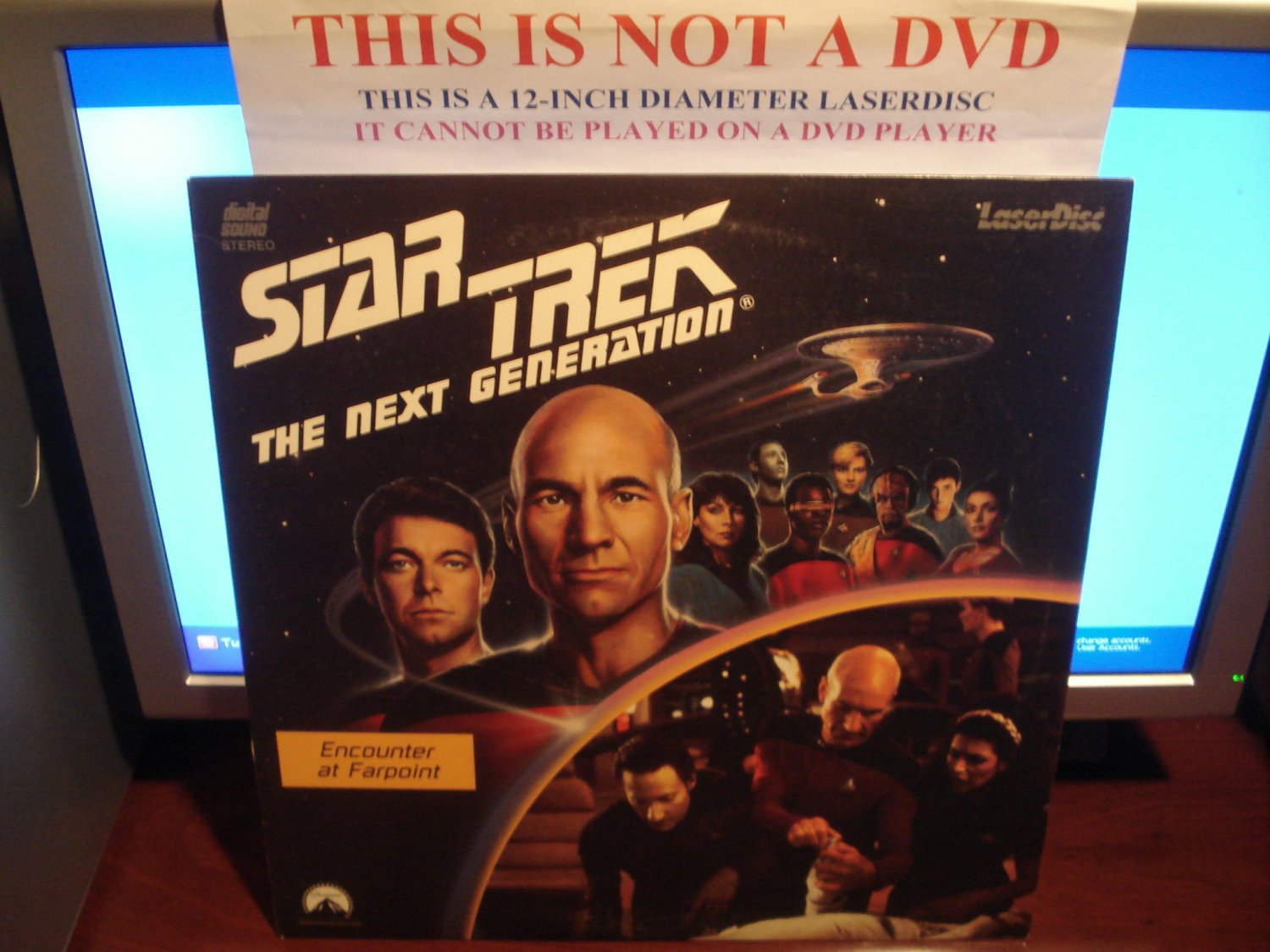 Laserdisc STAR TREK THE NEXT GENERATION TNG ENCOUNTER AT FARPOINT PILOT EPISODE 1&2 1987 LD