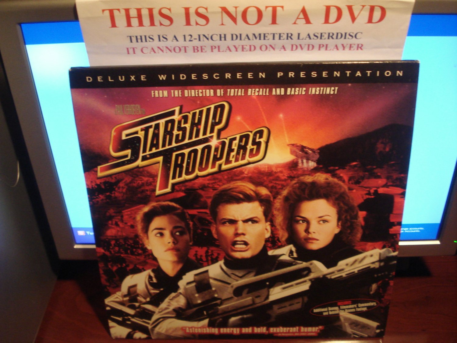 Laserdisc STARSHIP TROOPERS 1997 Casper Van Dien DLX LTBX AC-3 LD