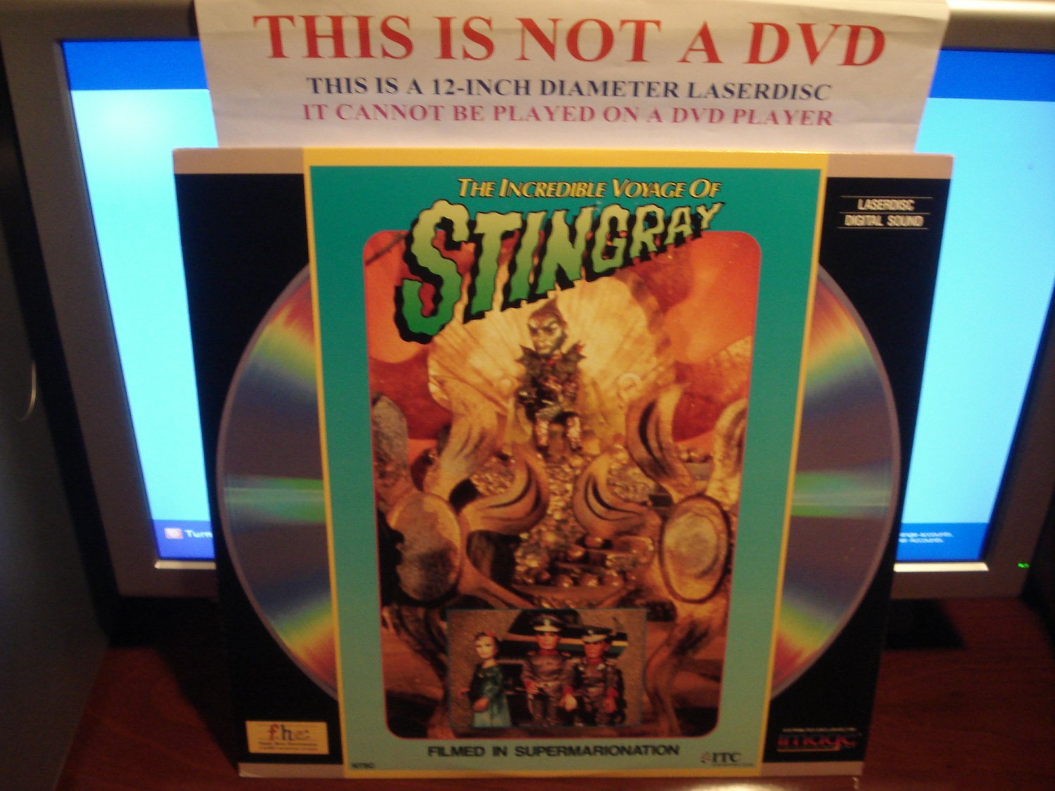 Laserdisc STINGRAY: THE INCREDIBLE VOYAGE OF 1980 Filmed in Supermarionation FS Rare LD