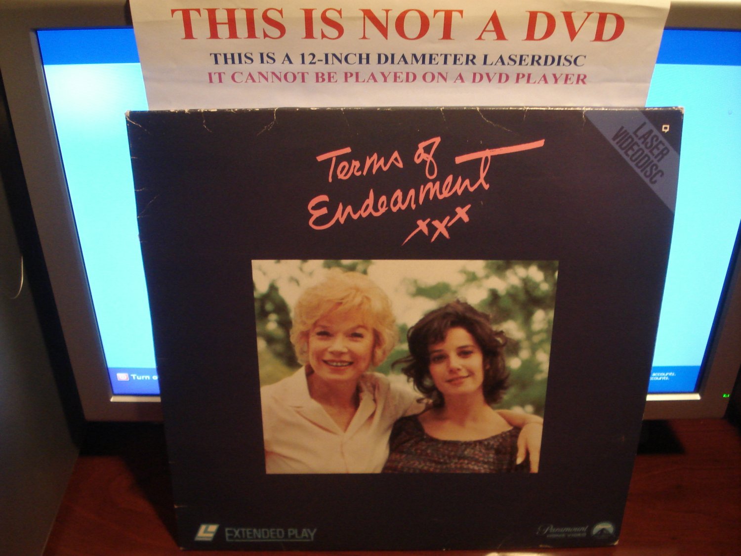 Laserdisc TERMS OF ENDEARMENT XXX 1983 Debra Winger FS LD