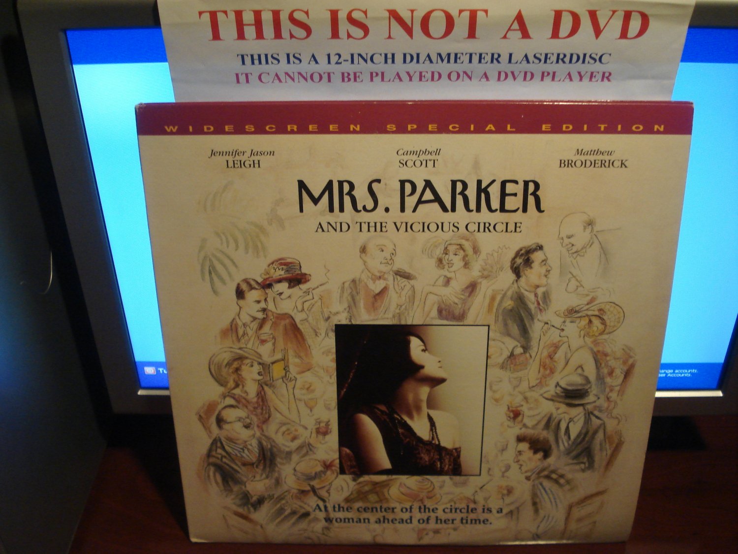 Laserdisc MRS. PARKER AND THE VISCOUS CIRCLE 1994 Jennifer Jason Leigh LTBX LD