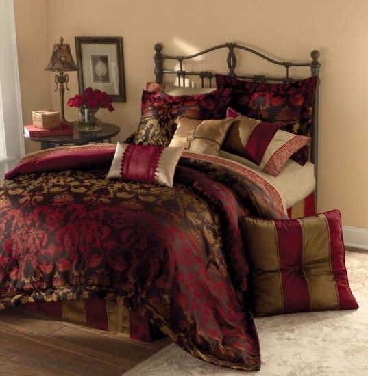 NEW Ornate Woven Damask Gold & Wine Bed in a Bag KING