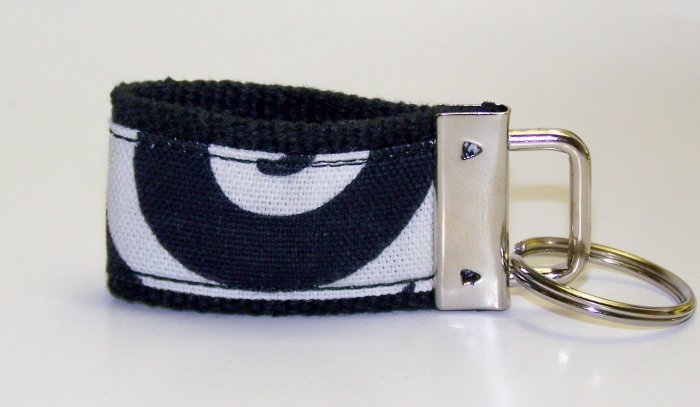 Black with Circles~Mini Finger Key FOB