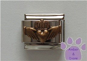 Irish Claddaugh Italian Charm 3D Symbol for Love or Friendship