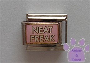 NEAT FREAK Italian Charm on pink