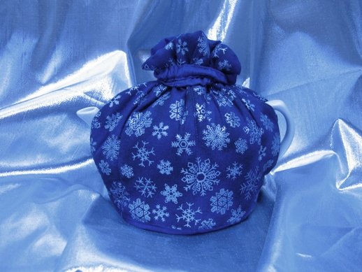 Snowflakes Small Tea Cozy