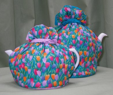 Tulip Tea Cozy Large