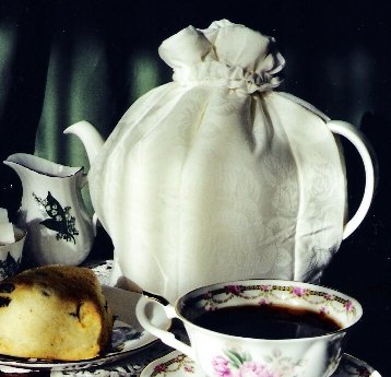 Devonshire Cream Tea Cozy Large
