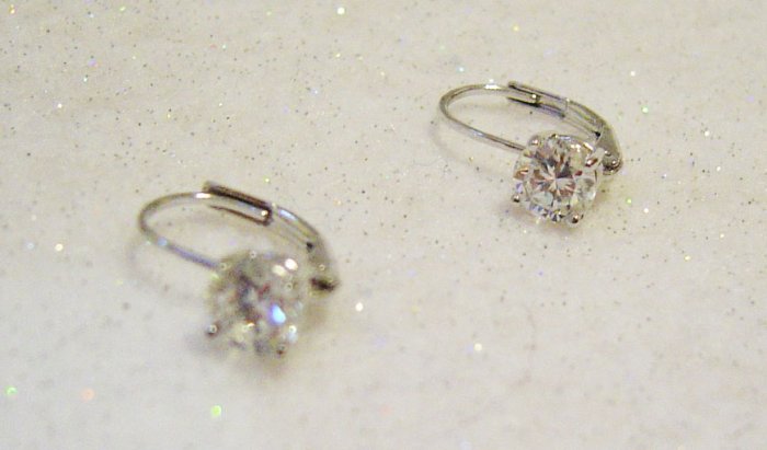 SILVERTONE 6MM CUBIC ZIRCONIA CRYSTAL "Close-Circle-Dangle" EARRINGS
