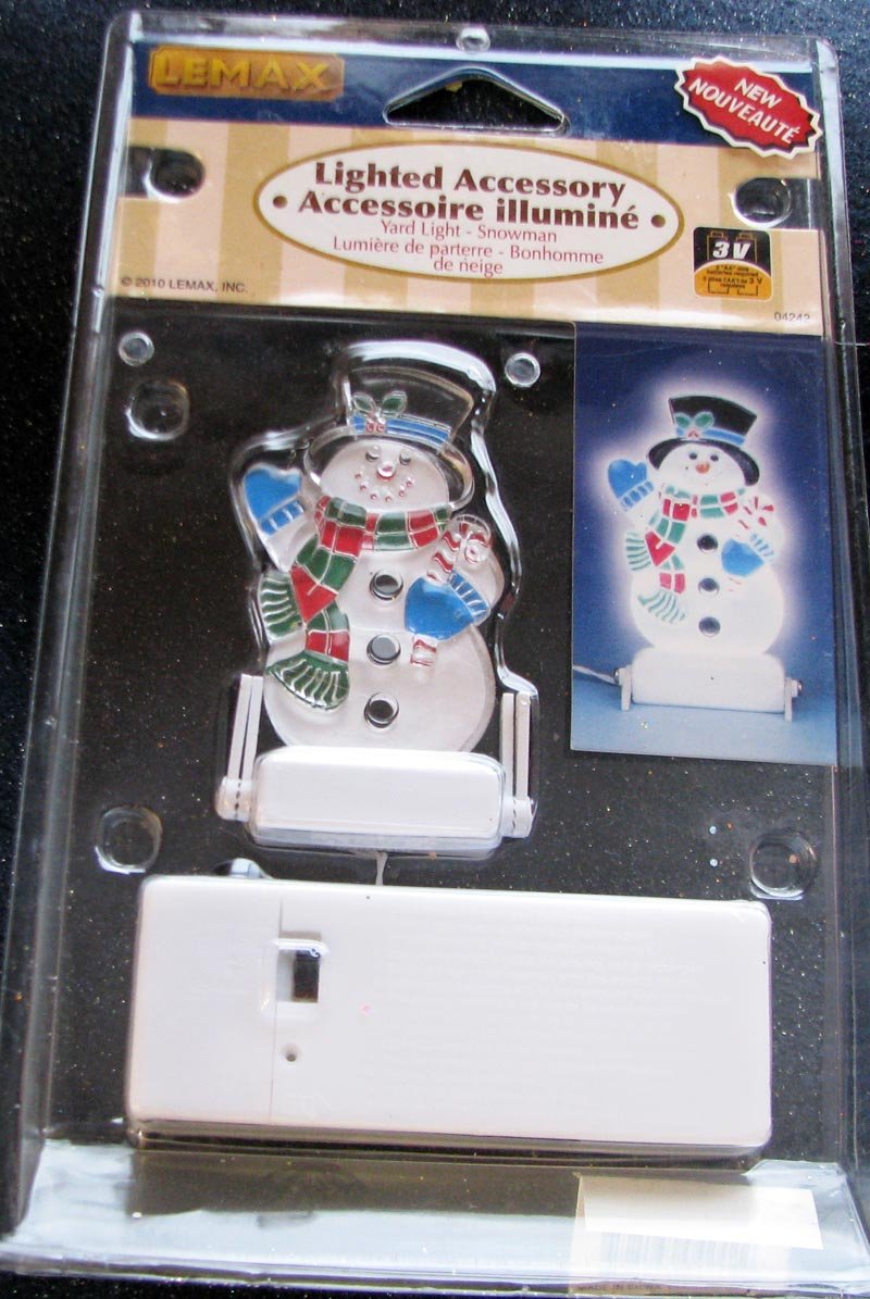 LEMAX YARD LIGHT SNOWMAN - Lighted Accessory