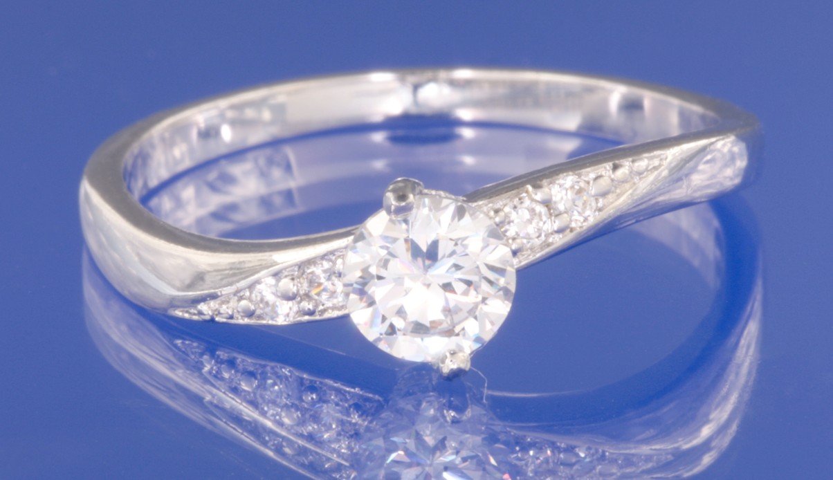 0.57ctw RUSSIAN DIAMOND ENGAGEMENT RING Size O or P