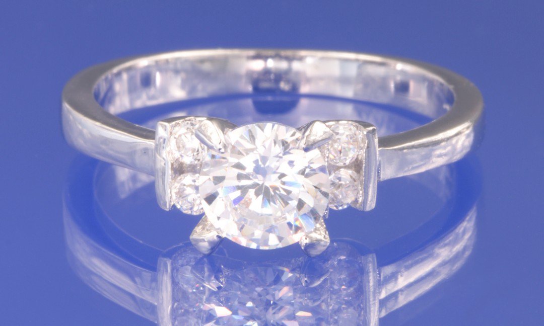 0.95ctw RUSSIAN DIAMOND ENGAGEMENT RING Size M or O